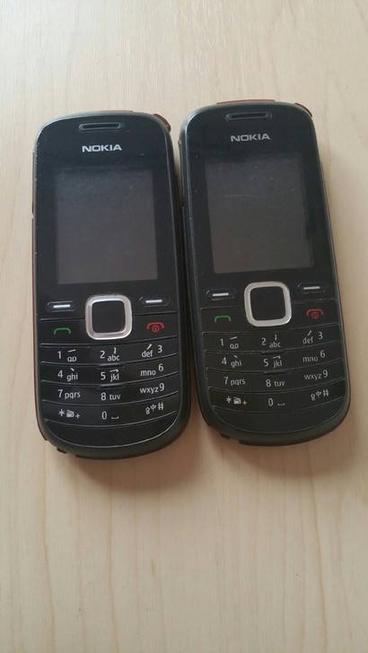 诺基亚1661手机2台50