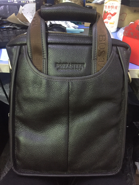 闲置牛皮包,放了一年了,二百多元的没破损吊...