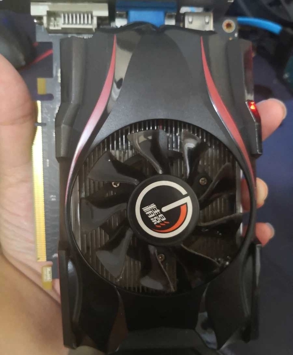 hd7670 4g显卡 鲁大师旧版4.4万...