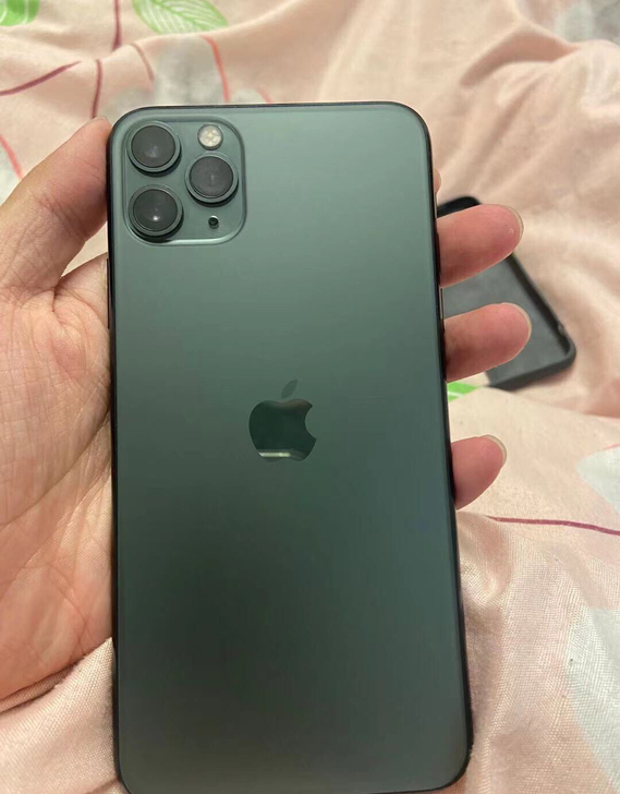 老公自用的苹果11promax 国行256...