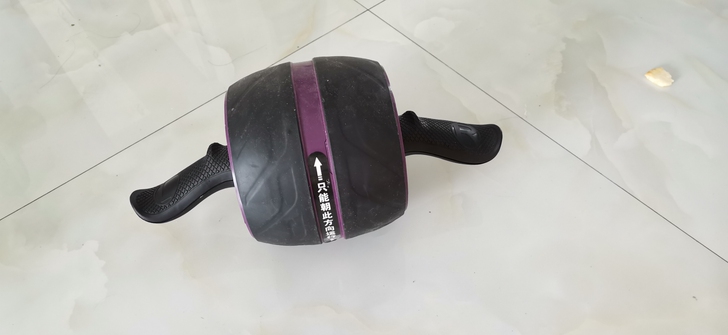 健腹轮，用不了，带自动回弹。濉溪或国购自取。