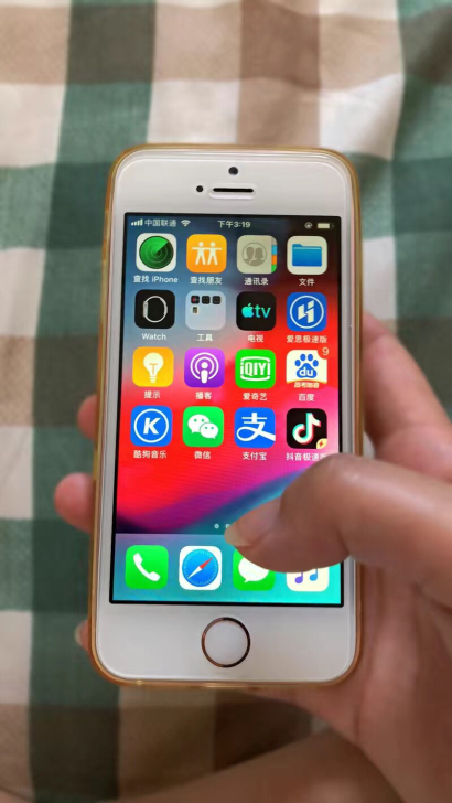 二手苹果5S/苹果SE一代WiFi版游戏机...