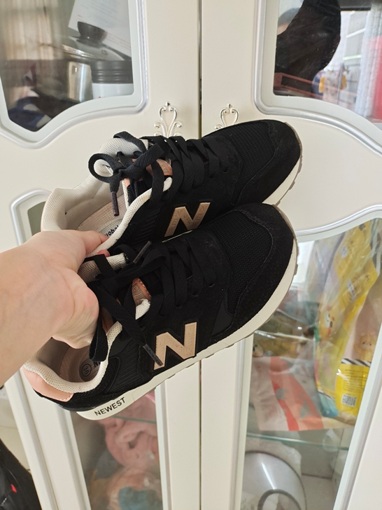 新百伦 N仔女休闲运动鞋 购于实体专卖店 ...