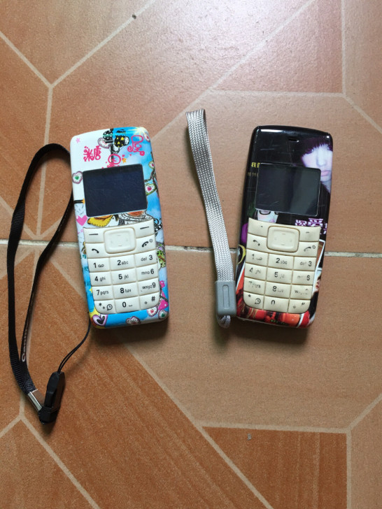 两台诺基亚，情侣装的，所有功能都正常使用，...