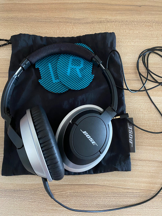 Bose耳麦 以前朋友送的一直闲置了 9新...