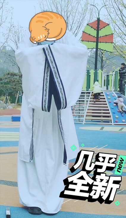 汉服急售男款M码， 70元半包邮的!!!