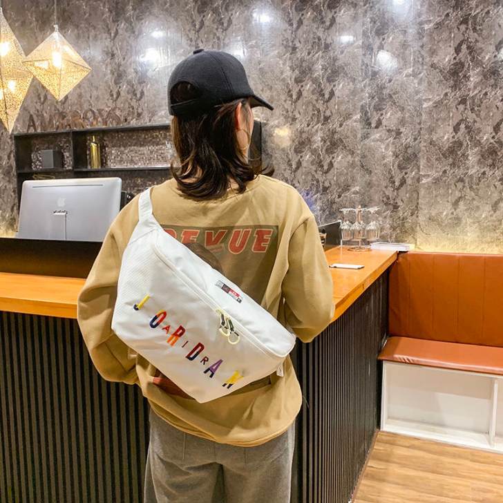 斜挎包男潮牌腰包ins工装包乔丹包胸包学生...