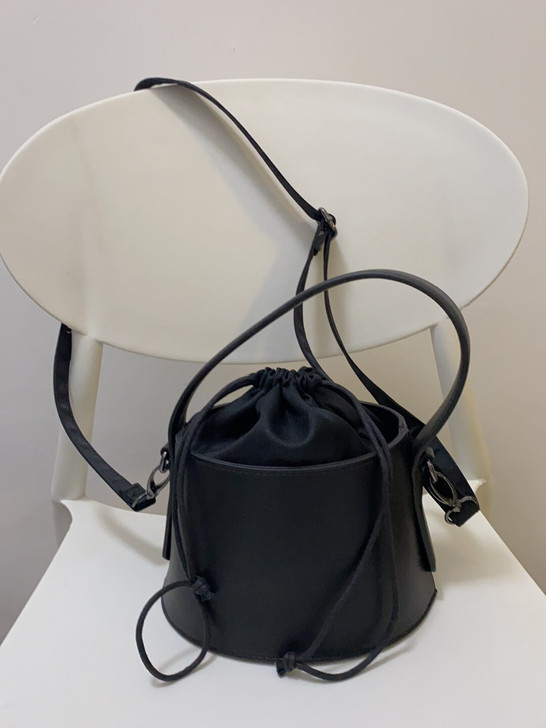 搬家处理 个人闲置 全新 欧美品牌包水桶包...