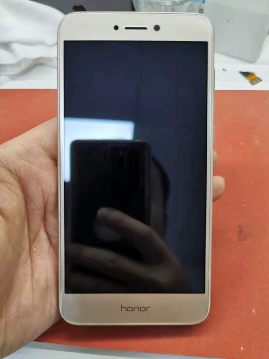 荣耀8青春版手机，内存32G，成色好，所有...