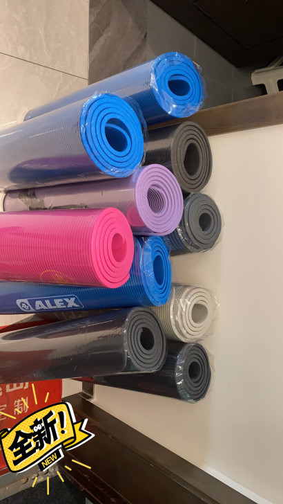 瑜伽垫瑜伽垫，全新未拆封，10mm厚度，1...
