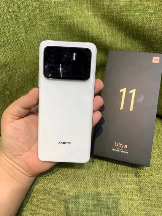 刚买一个月的小米11 ultra至尊纪念版...