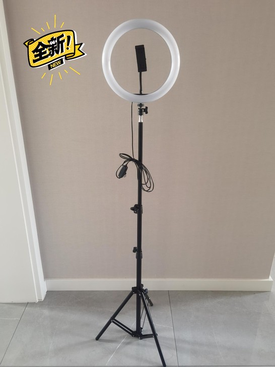 【全新】手机直播支架三脚架自拍拍照拍摄三角...