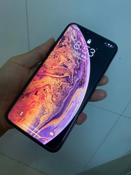苹果 iPhone Xs Max，金色，5...