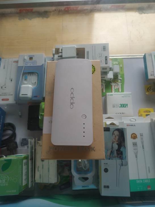 全新充电宝，OPPO  20800毫安充电...