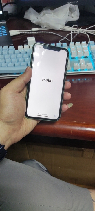 收一只华为p10p手机，带价来