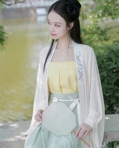 汉服三件套，30半包邮带走