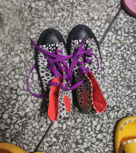 匡威帆布鞋，36码小豹纹 感兴趣的话点“我...