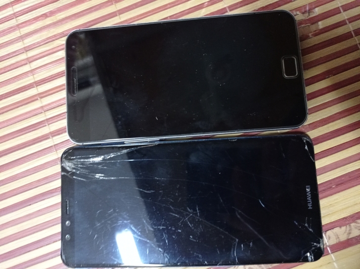 俩台辣鸡手机，畅享8plus4+128和魅...