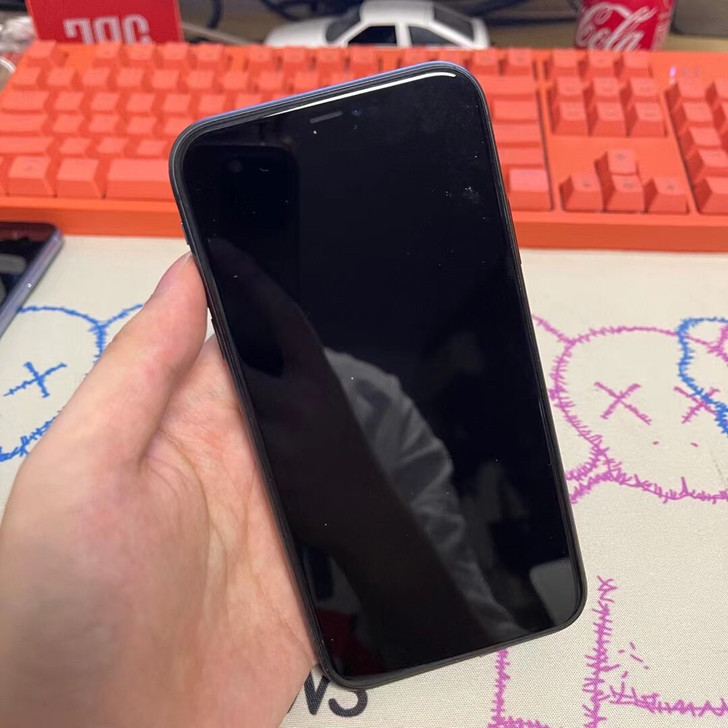 iPhone 11 64GB 黑解无锁全网...