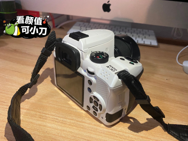 宾得K30熊猫色，99新，入门相机中的战斗...