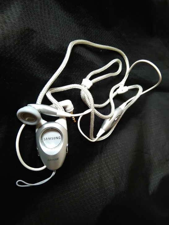 三星手机原装耳机(全新)