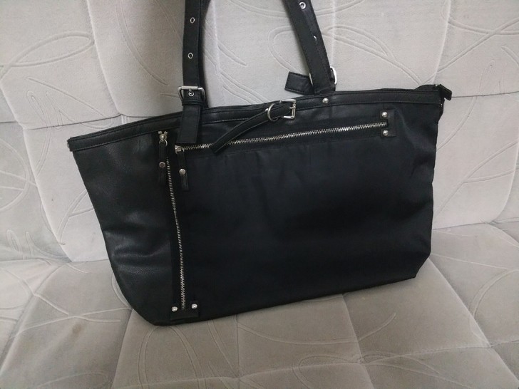 【真皮质感】大牌优雅时尚手提包(黑色)