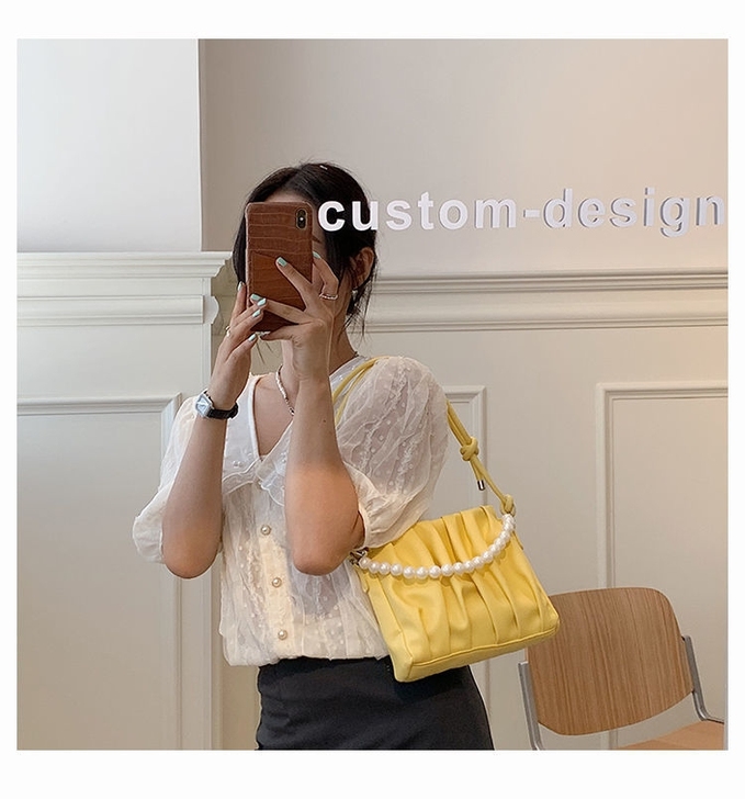 包包女2021夏季新款小ck女包果然甜串珠...