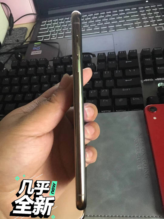 自用IPhone xsmax美版无锁256...