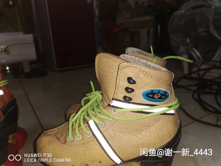 曾经开过旱冰场，现在不做了，低价处理，有需...