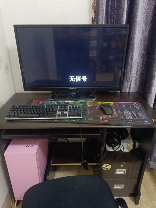 电视电脑两用显示器，60赫兹，同城自提，外...