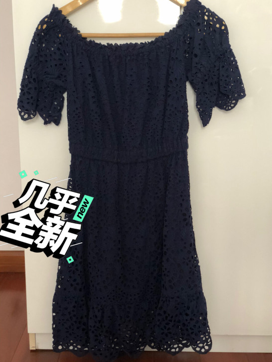 深蓝镂空连衣裙,L码,重工镂空设计,很有质...