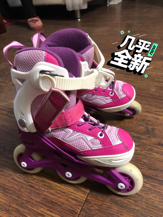 迪卡侬轮滑溜冰鞋