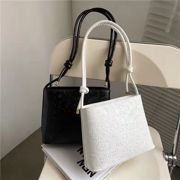 高级感百搭水桶包2021新款时尚洋气女士单...