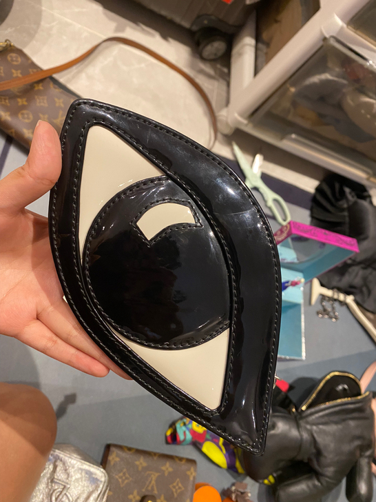 lulu guinness眼睛手拿包