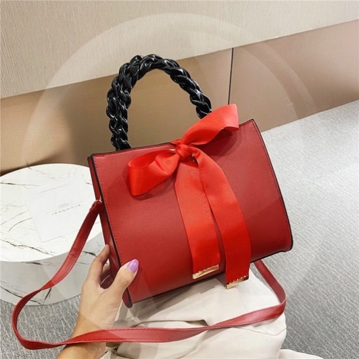 红色新娘结婚包包2021新款潮婚礼用手提包...