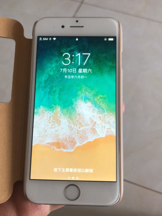 苹果6,美版16g,功能一切正常就是屏幕左...