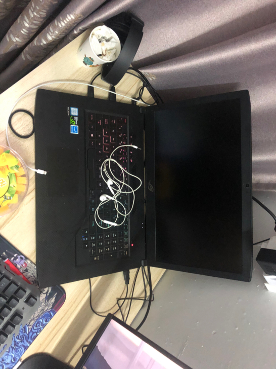 华硕 Strix 17 GL703GE 玩...