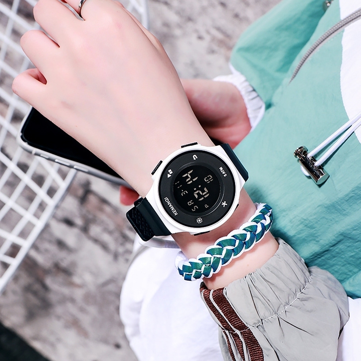 50M防水简约电子表多功能手表反显运动时尚...