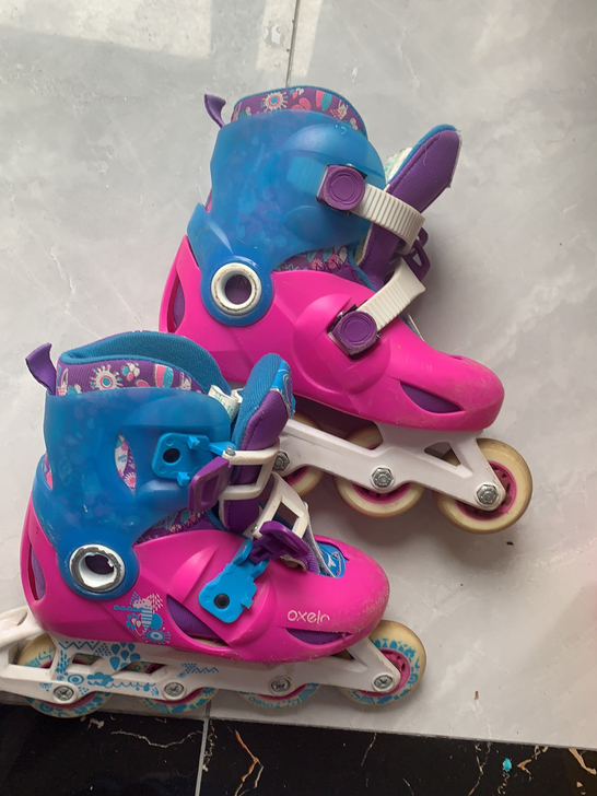 【迪卡侬直排轮滑冰鞋】