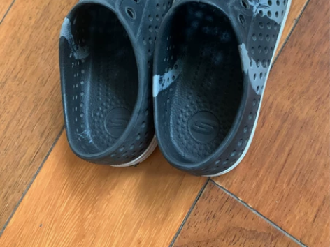 斯凯其童鞋，男女童均可穿 10-14岁。只...