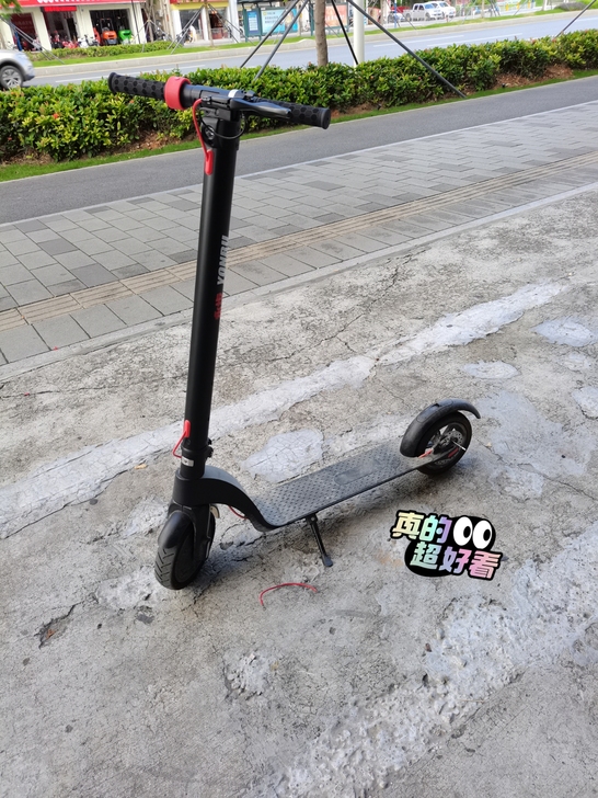 电动踏板车，可折叠，搬家处理！另外赠送 电...