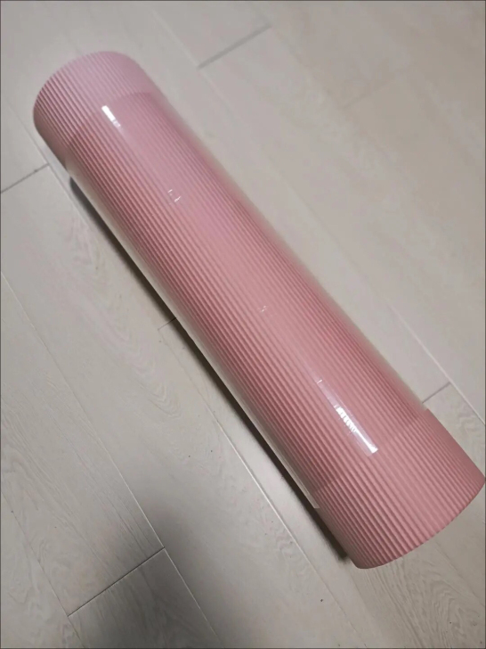 【8.8亏本包邮】瑜伽垫加厚加宽颜色随机特...