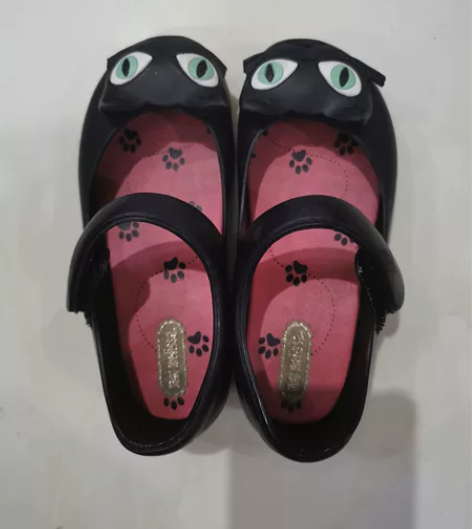 闺女最爱的梅丽莎女童凉鞋经典黑猫鞋 min...