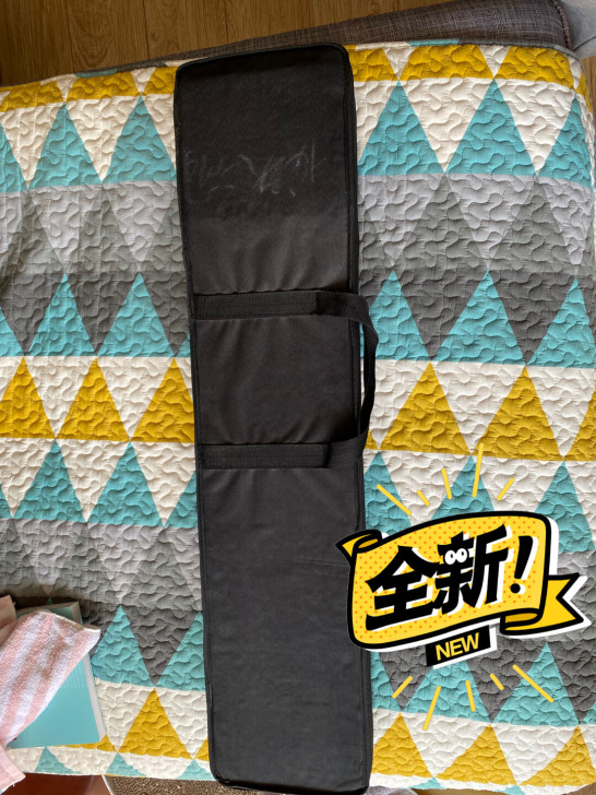 几年前实体店购得，乐之洋红木龙头蟒面二胡，...