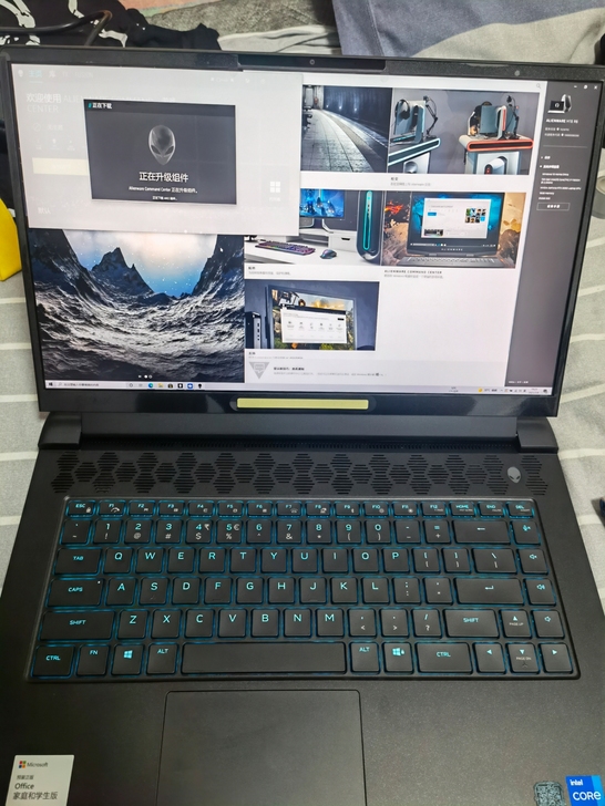 外星人 m15r6 2k240版