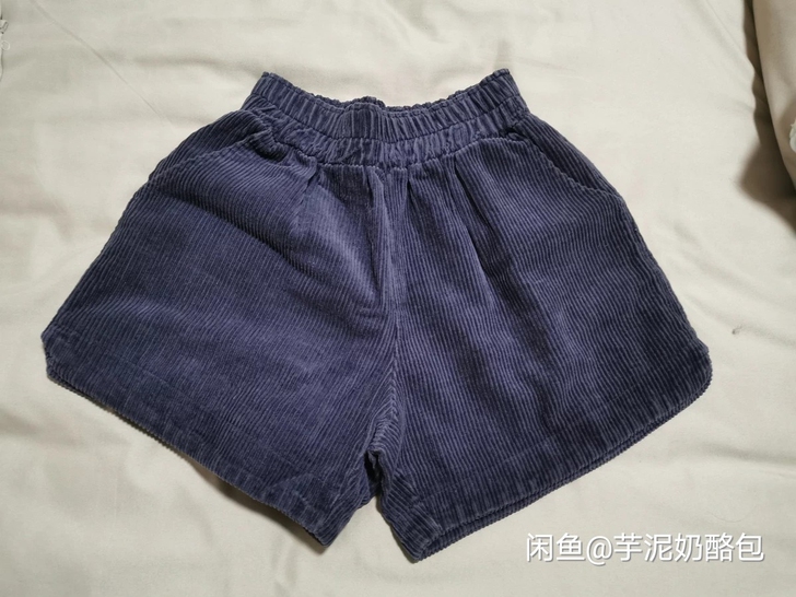 全新均码灯芯绒短裤