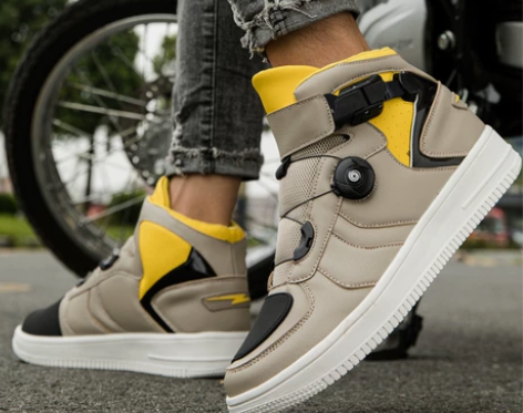 摩托车骑行靴机车鞋防摔靴赛车鞋子四季骑士装...