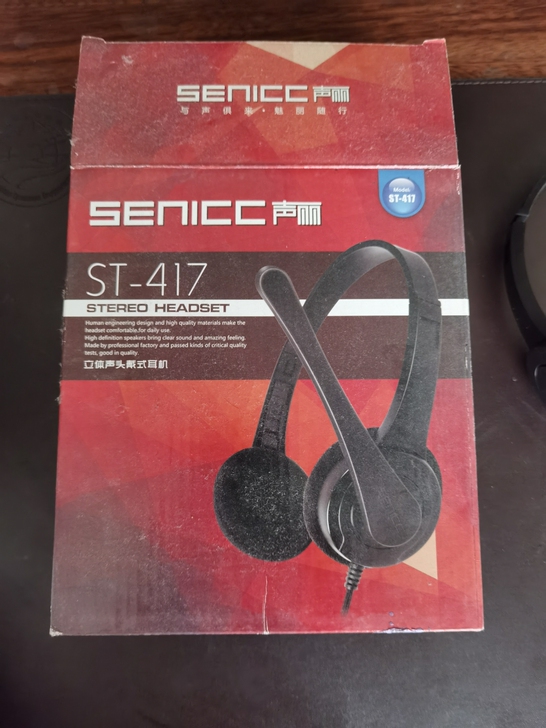 电脑耳机，声丽牌，全新未使用。耳包海绵有破...