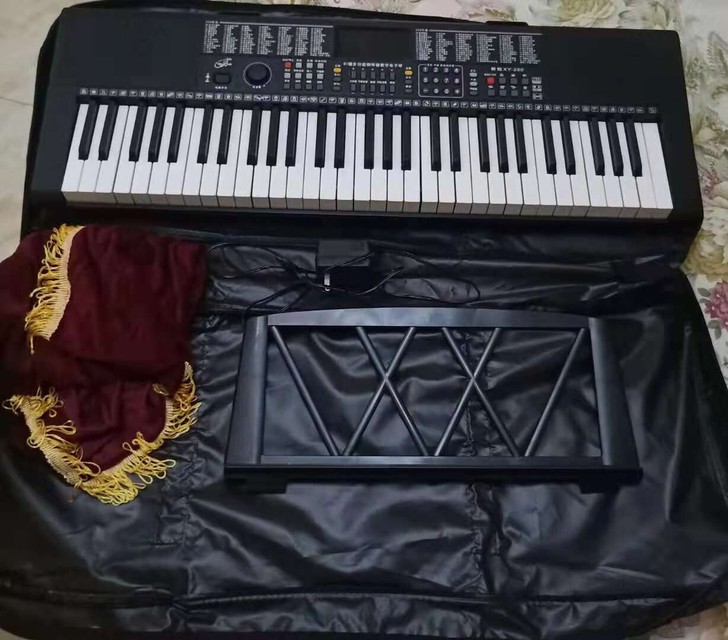 新韵电子琴全新