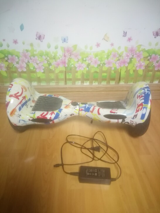 平衡车没玩几次有要的联系，另外赠送1瓶绿色...